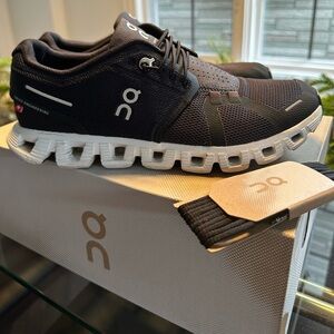 On Cloud 5 sneakers